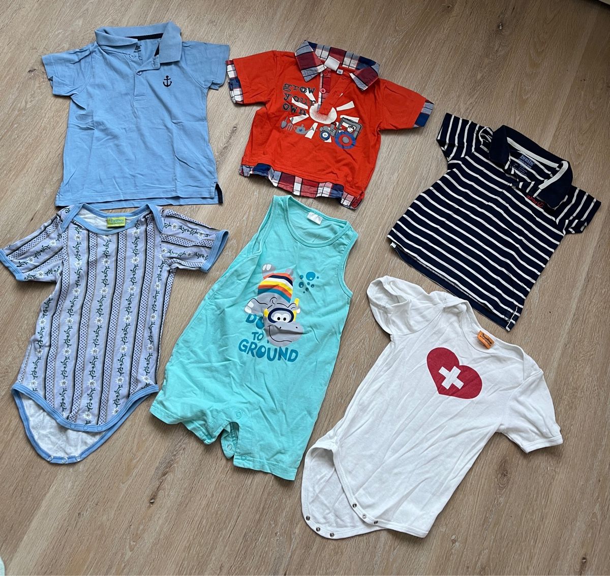 Kleiderpakete & -sets: 3 Shirts/3 Bodys Gr. 86 – Gebraucht aus Sulz AG von Zissi31324