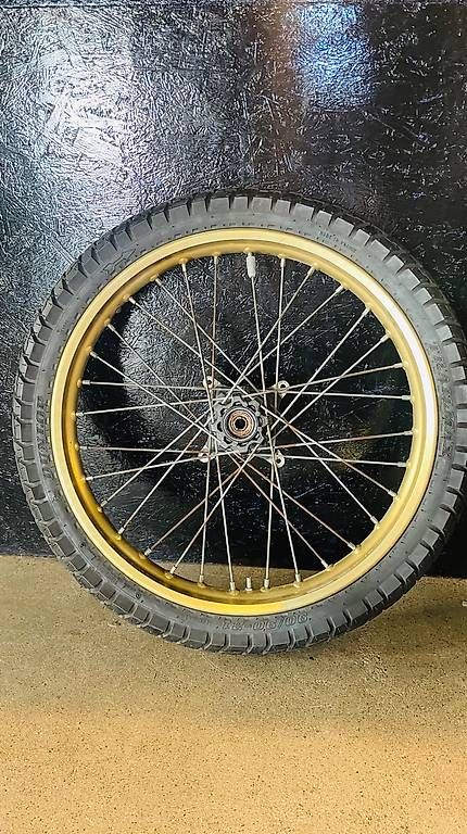 Cerchioni: Goldener Radsatz für Honda Africa Twin inkl. Bereifung – Usato da Zürich venduto da terry77terry 1