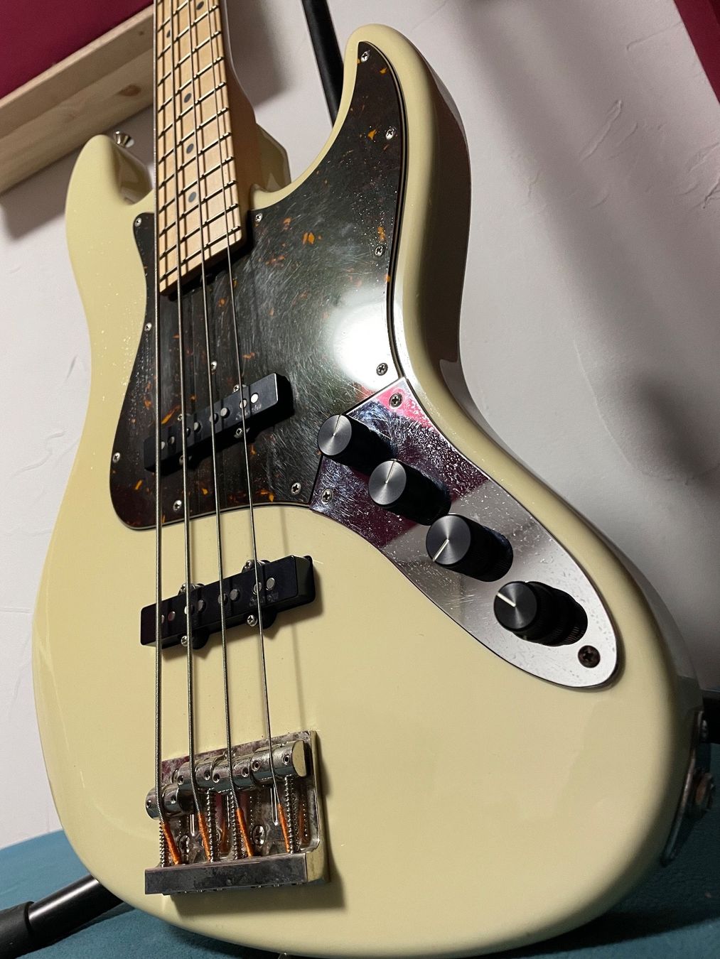 Strumenti musicali: Sadowsky Bass – Usato da Bitsch venduto da Qsign 3