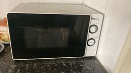 Mikrowelle PRIMOTEQ weiss guter Zustand, funktionstüchtig
