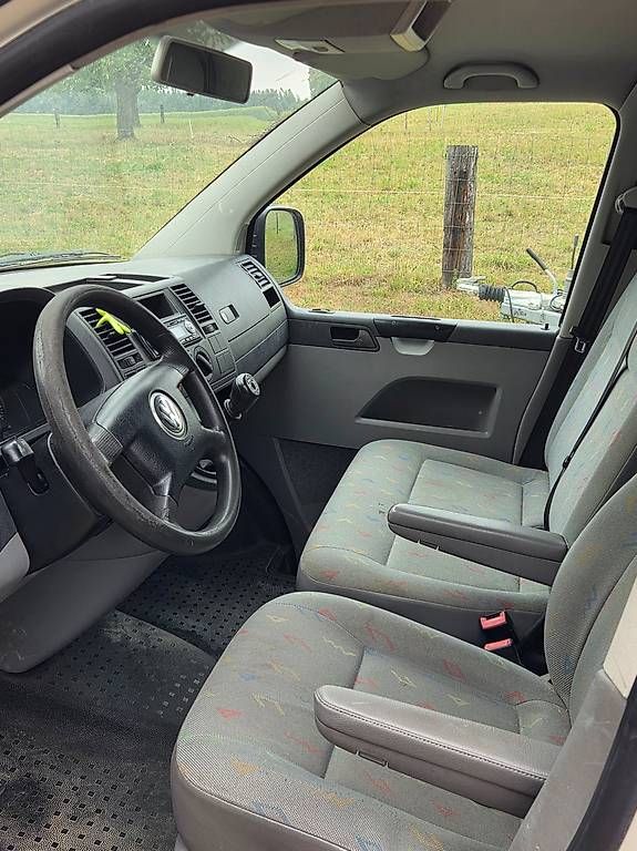 Véhicules utilitaires: VW T5 Transporter 1.9 – D'occasion à Büttikon AG par Sale2sale 3