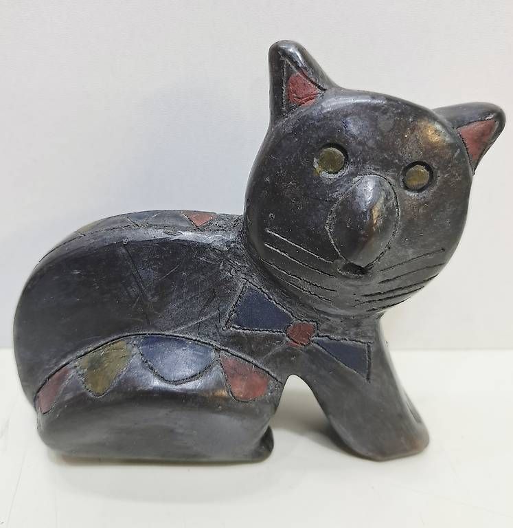 Figuren: Katzenstatue – Gebraucht aus Zürich von aiman3333