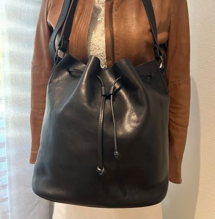 Park Beuteltasche schwarz , NP 329Fr.