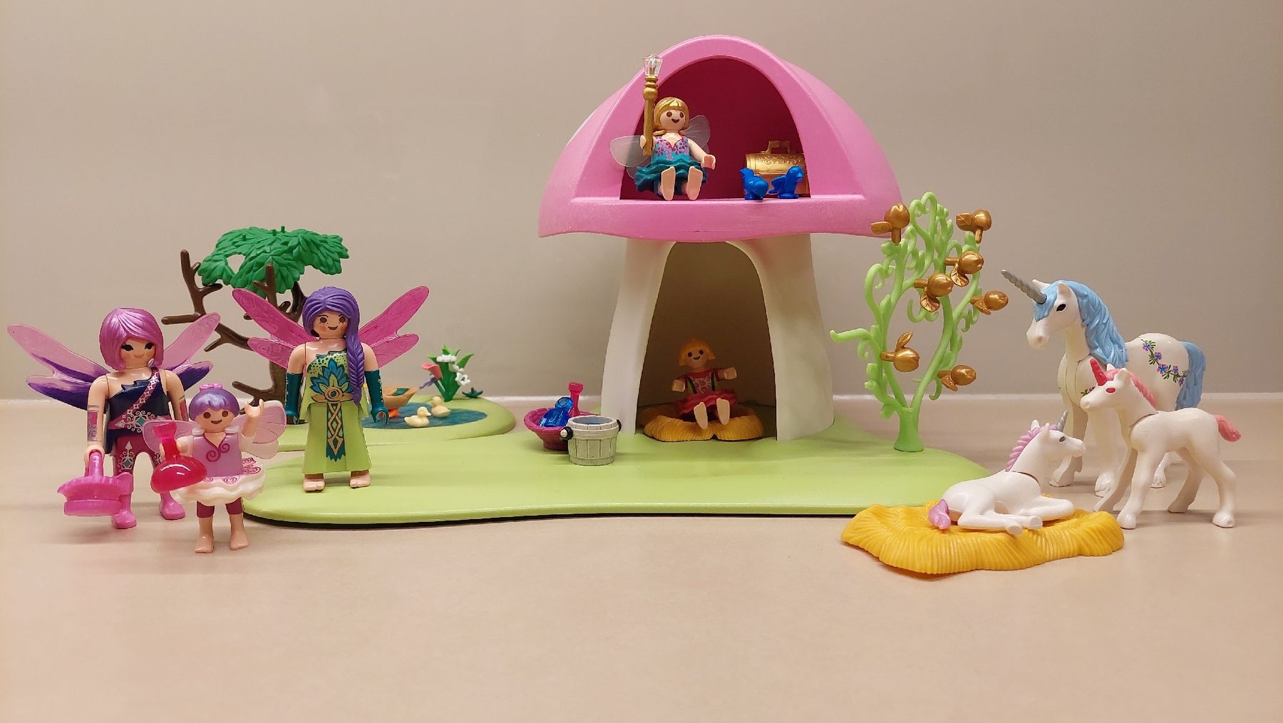 Playmobil Giocattoli: Playmobil Feenwäldchen mit Einhornpflege 6055 – Usato da Wisen SO venduto da Shopoholiker