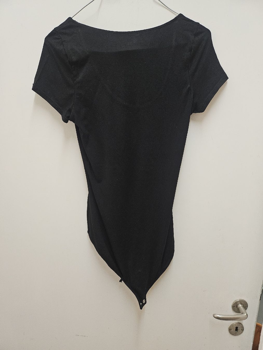 Top: Bodysuit schwarze kurze Ärmel – Usato da Zürich venduto da eri_8w5v 3