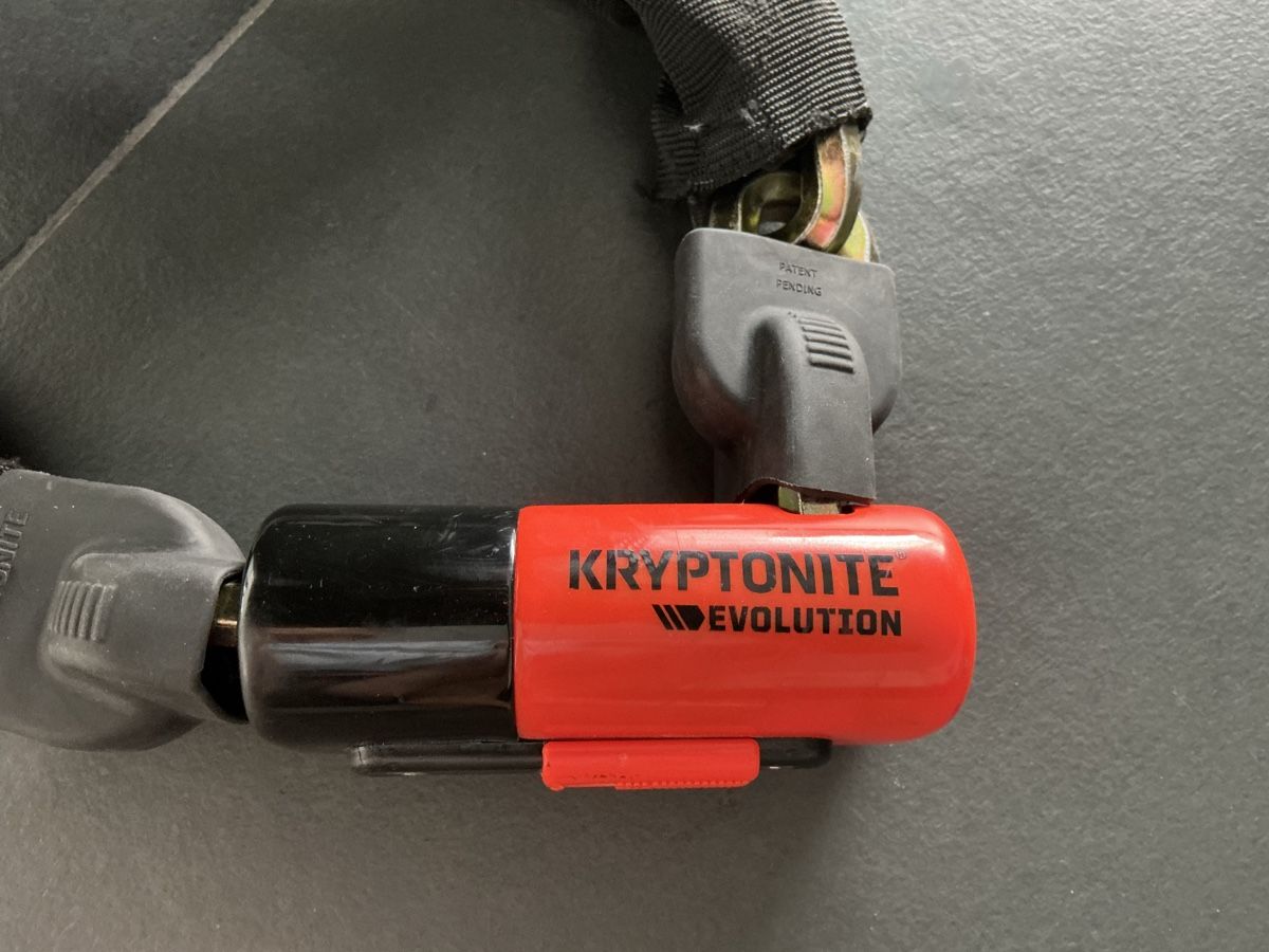 Schlösser: Kryptonite Evolution Kettenschloss, Länge 100 cm – Gebraucht aus St. Gallen von Power99 1