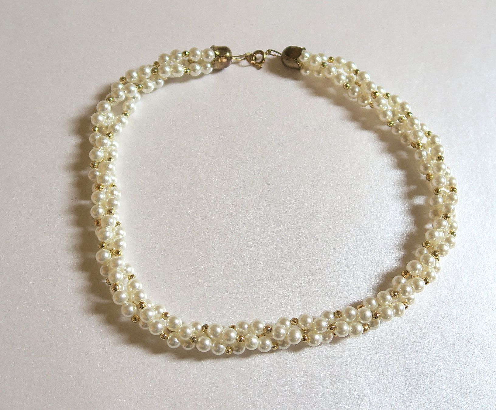 Catenine: Wachs-Perlenkette – Usato da Brittnau venduto da marlenestone
