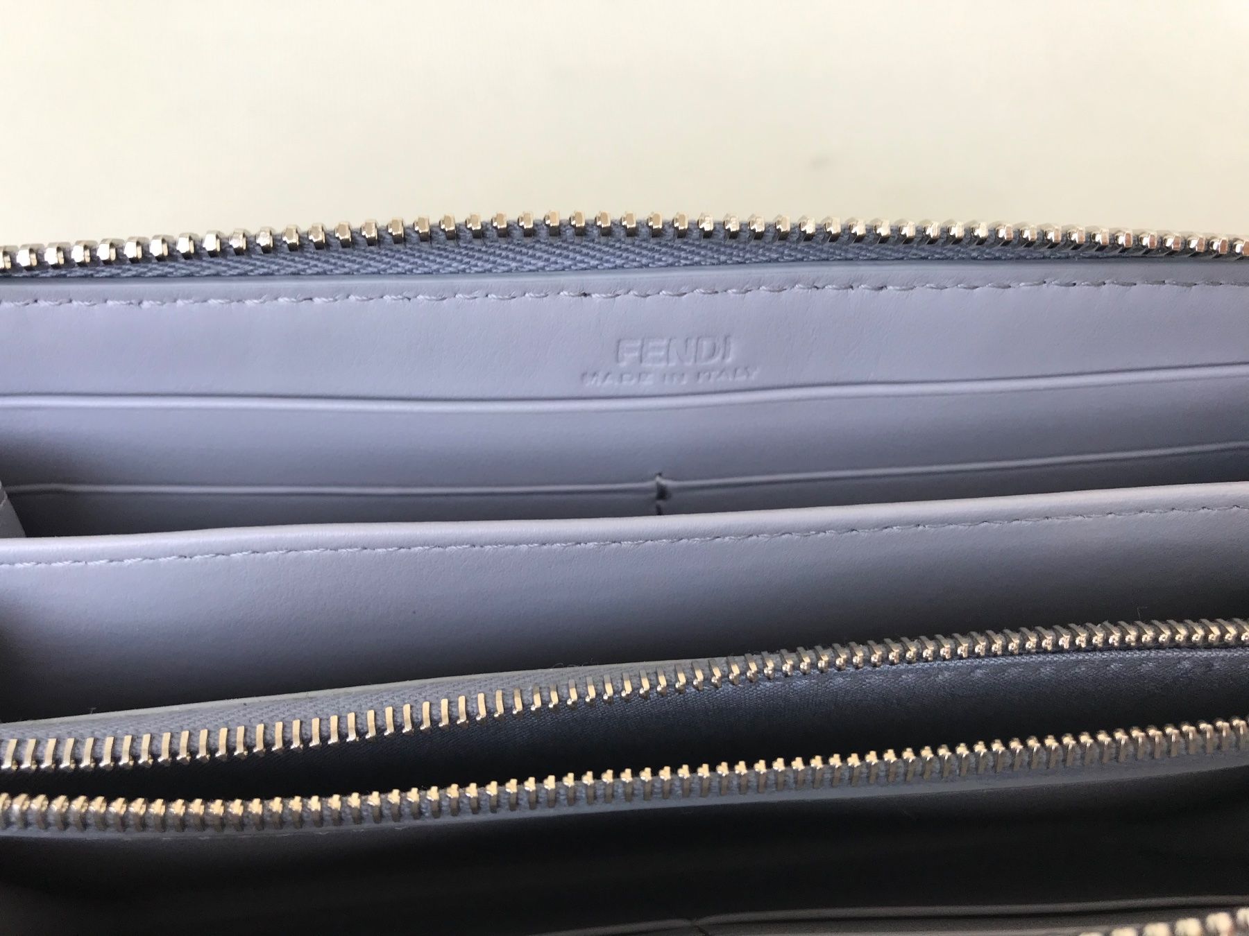 Fendi Portamonete: Fendi wallet new – Nuovo e nell'imballaggio originale da Corsier GE venduto da Karol_save_planet 3