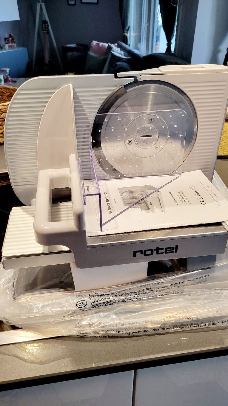 Rotel Elettrodomestici da cucina: Trancheuse Rotel Universal 4031CH - État neuf! – Nuovo e nell'imballaggio originale da Collombey venduto da lon_m7qd 1