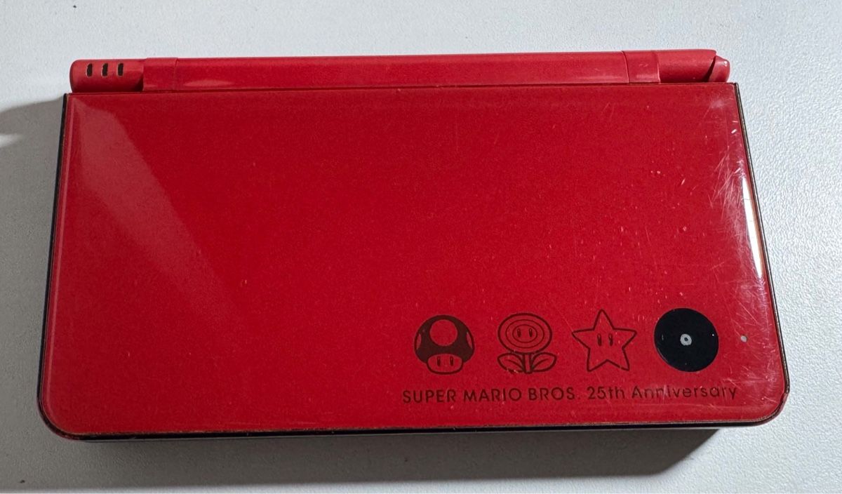 Nintendo Console: NINTENDO DSI XL SUPER MARIO – Usato da Genève venduto da Gameretro.85