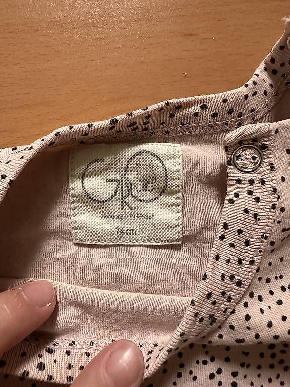 Pyjamas: GRO Einteiler Grösse 74 – D'occasion à Riehen par jac_f2nl 1