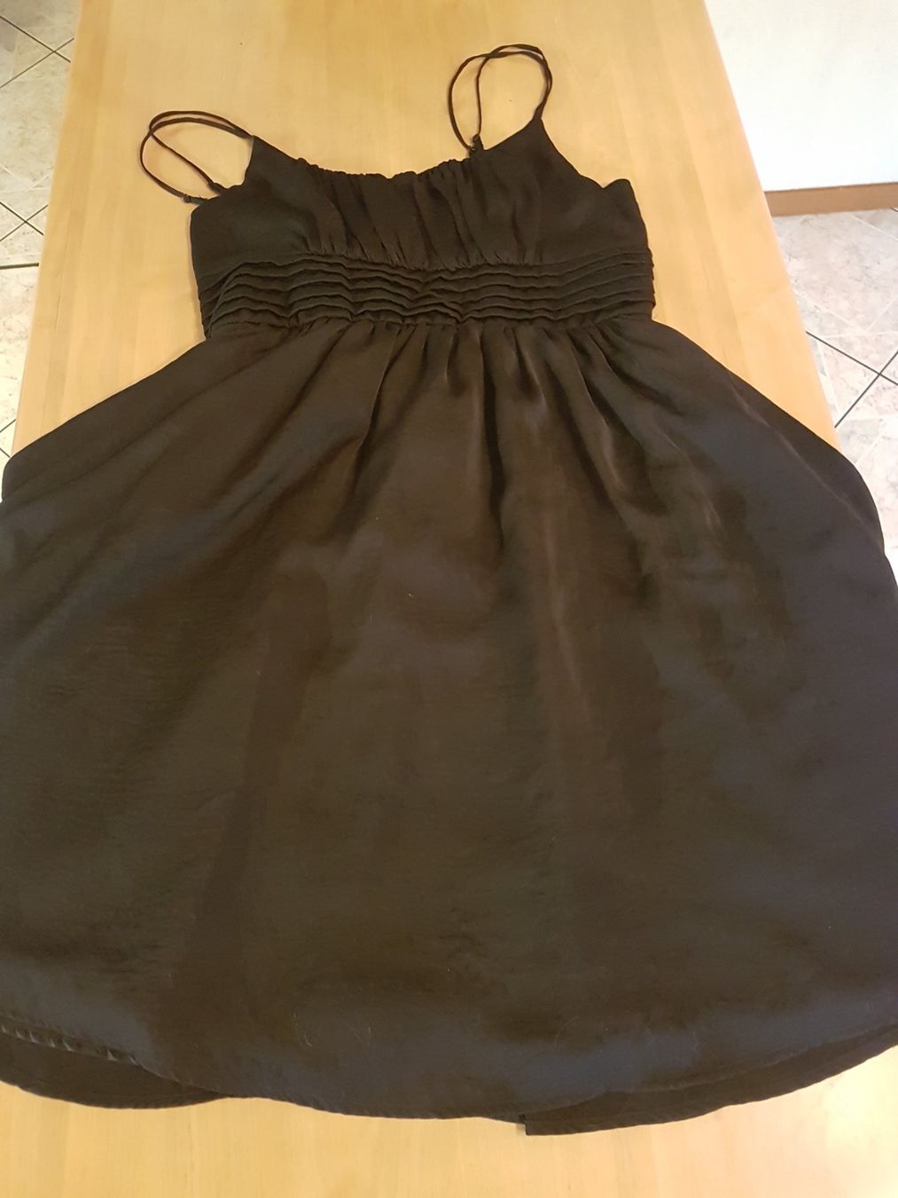 H&M Vestiti: Robe taille 40 marque H&M – Usato da Villiers venduto da san_jn5w 1