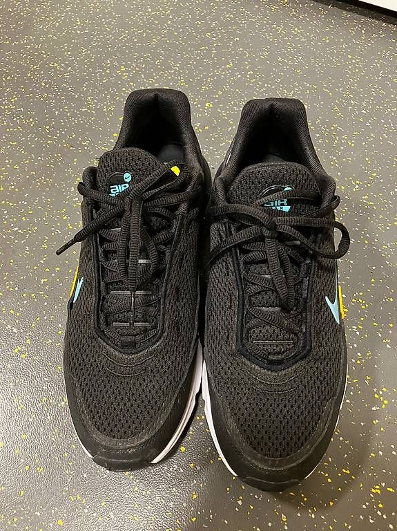Nike Herrenschuhe: Nike Air Max 270 43 – Gebraucht aus Ittigen von san_9pr8 1