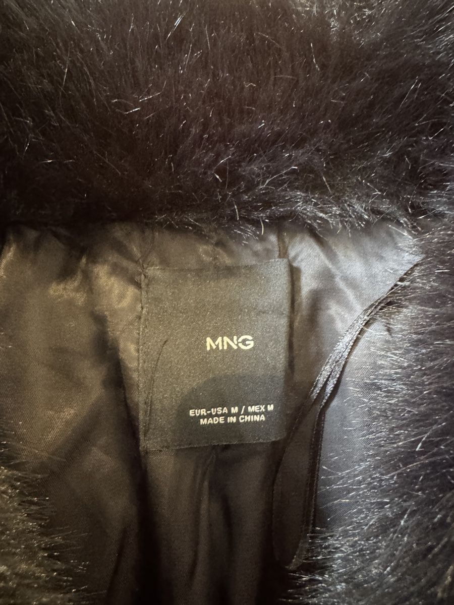 Mango Giacche: Mango Fur Jacket Black Size M – Nuovo (secondo la descrizione) da Clarens venduto da Ian_calvin 2