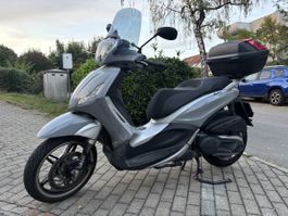 Piaggio Beverly 350 Roller grau 24’000 km mit Topcase