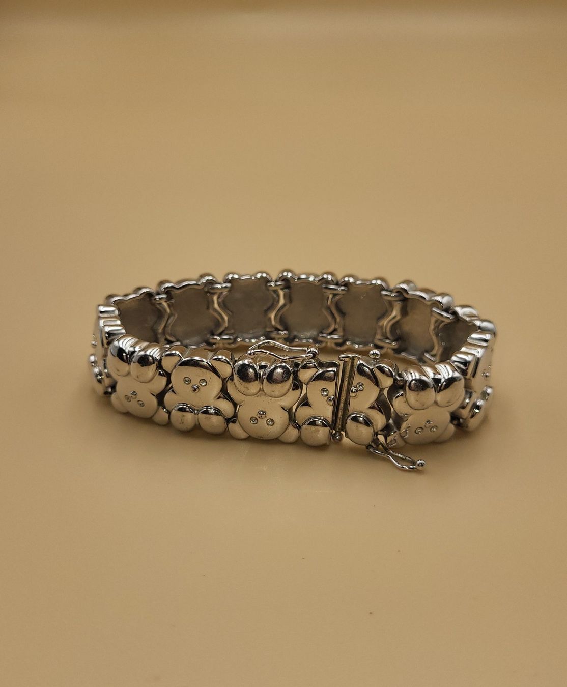 Armbänder & -reifen: Elegante Armband mit Bärenmotiven – Gebraucht aus Wald ZH von SwissPawnshop