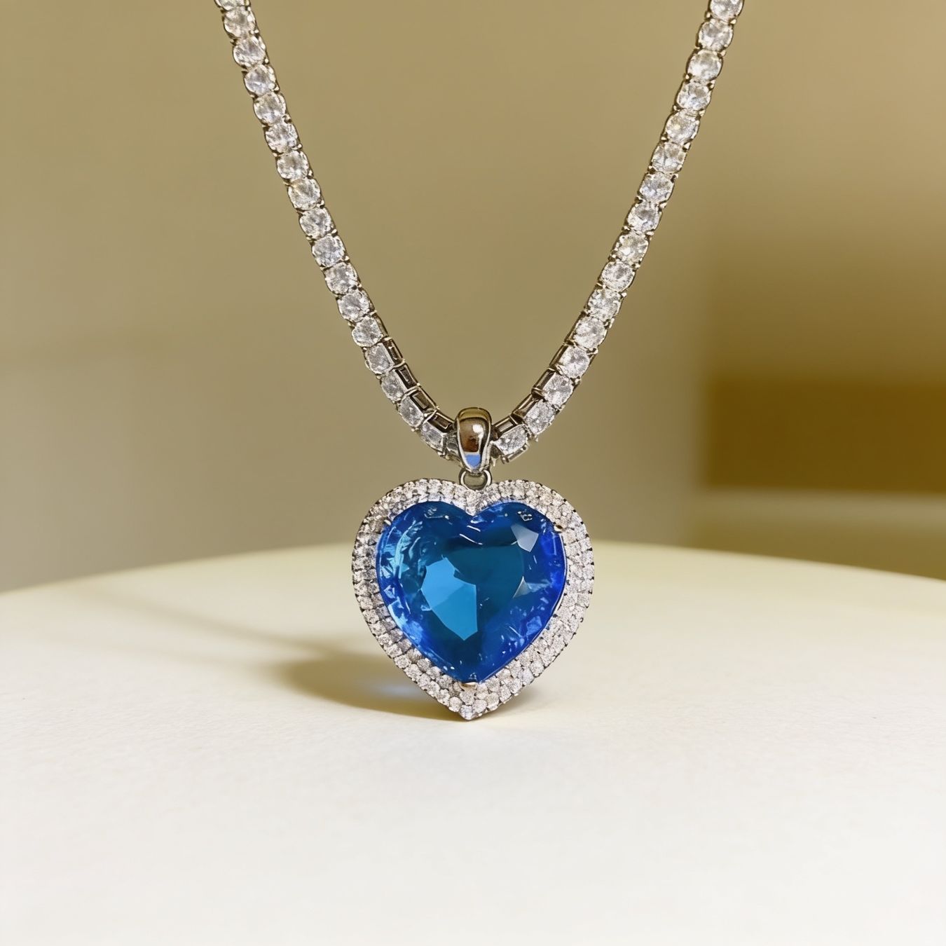 Colliers: Collier coeur de l’Ocean – Neuf avec emballage d'origine à St-Maurice par Sandrinette123