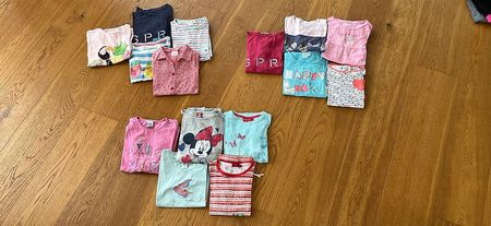 Kleiderpaket Pyjamas kurz Mädchen Grösse 122/128
