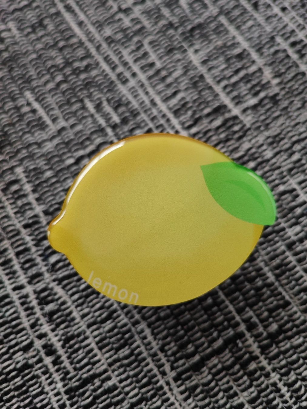 Altro in Decorazioni & Accessori: Lemon phone figures holder/ stand – Nuovo (secondo la descrizione) da Sursee venduto da Re.joy