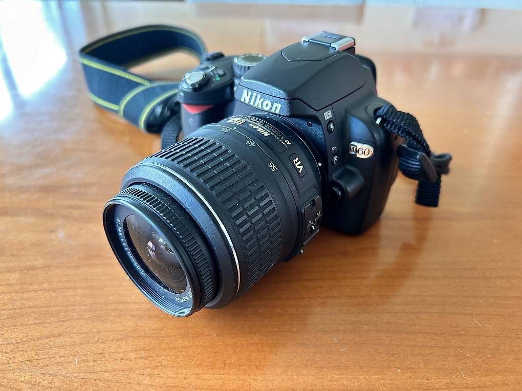 Kamera: Spiegelreflexkamera Nikon D60 – Gebraucht aus Zollikerberg von sel_99lq