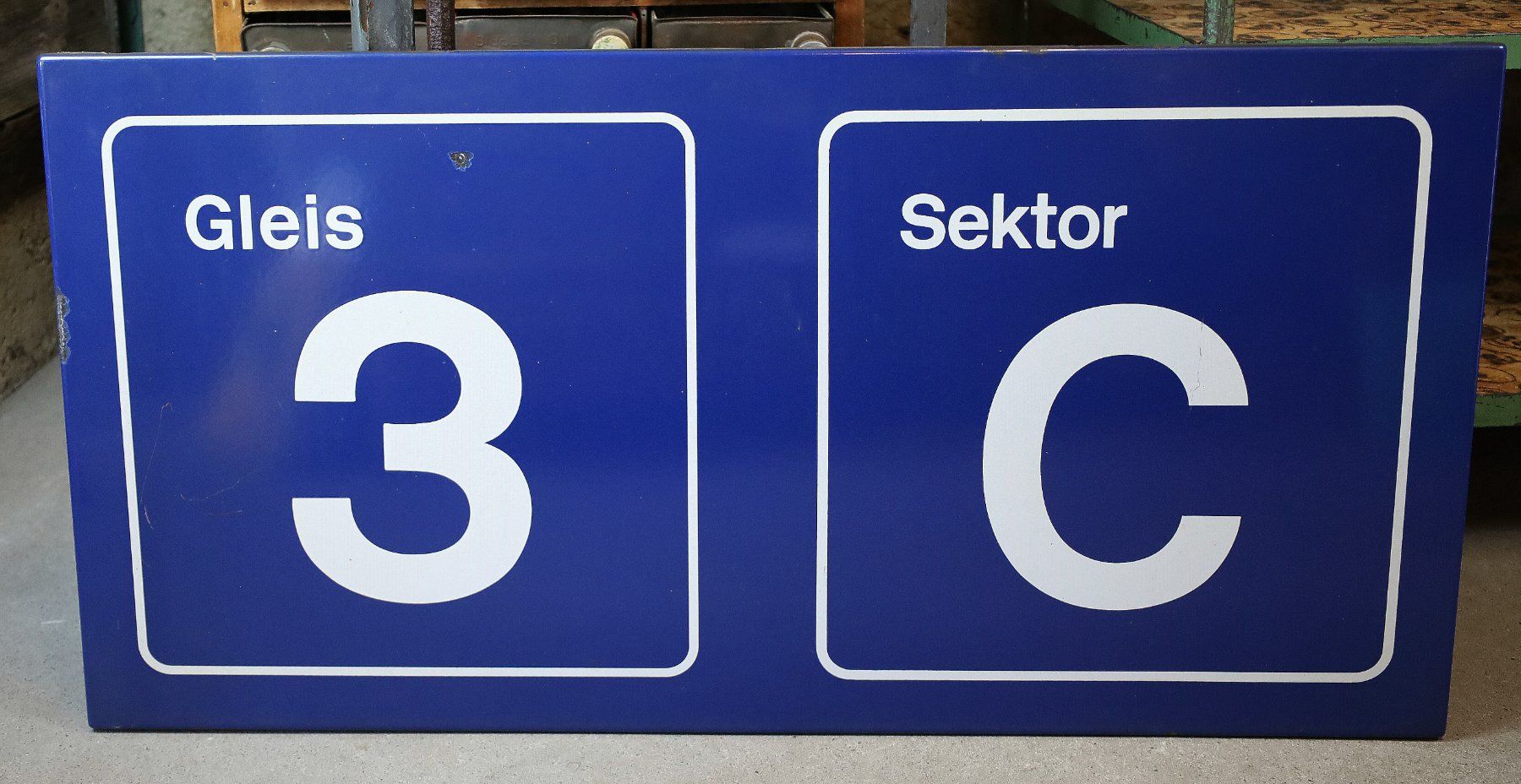 SBB/CFF/FFS Insegne: Emailschild, Gleisschild "Gleis 3 Sektor C" – Usato da Birrwil venduto da brandschatz_birrwil 4