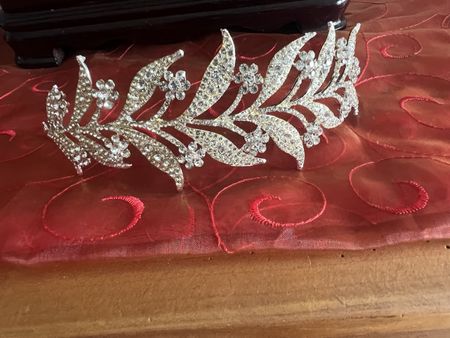 Neuer Kopfschmuck, Tiara/Diadem! Modeschmuck
