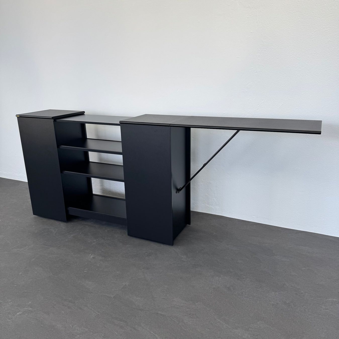 Armadi: Top Design Exclusiv Mobile Bartheke max 2470 mm breit – Usato da Schönenwerd venduto da mcofficeshop 1