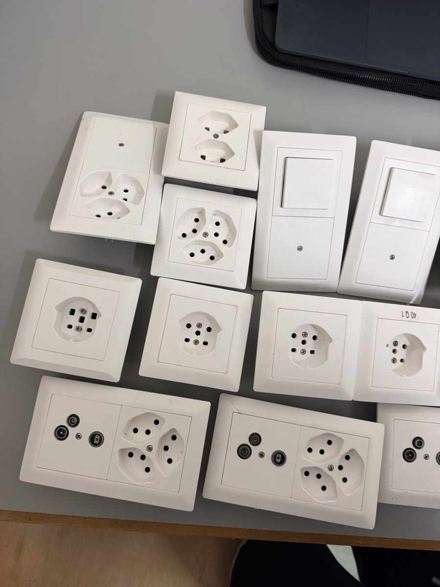 Hager Spine: Elektro Artikel Hager – Usato da Zürich venduto da papaplatte 3