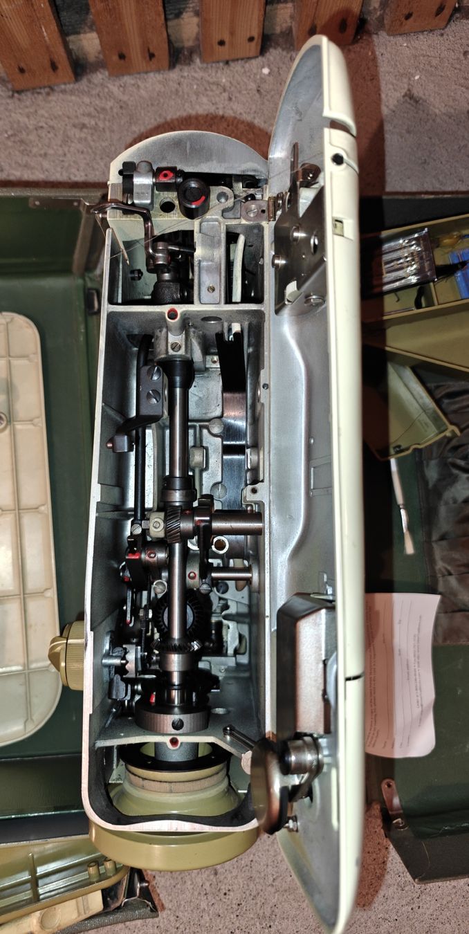 Bernina Nähmaschinen: Bernina record 732 – Gebraucht aus Lutry von Noch25 3