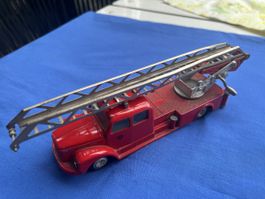 Scania Vabis Feuerwehrauto mit Drehleiter 1960er