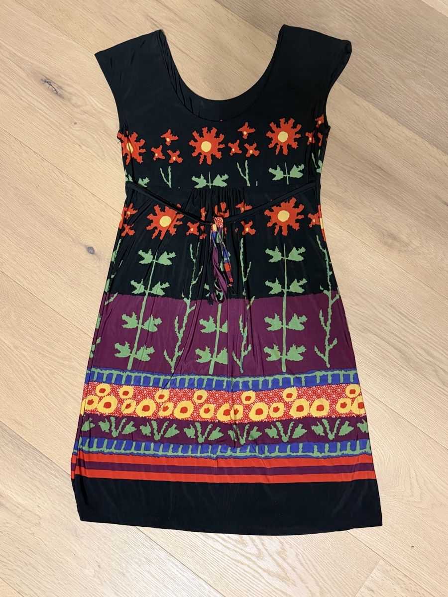Robes: Kleid mit Blumenmuster - XS  – D'occasion à Wetzikon ZH par dor_rmq2 1