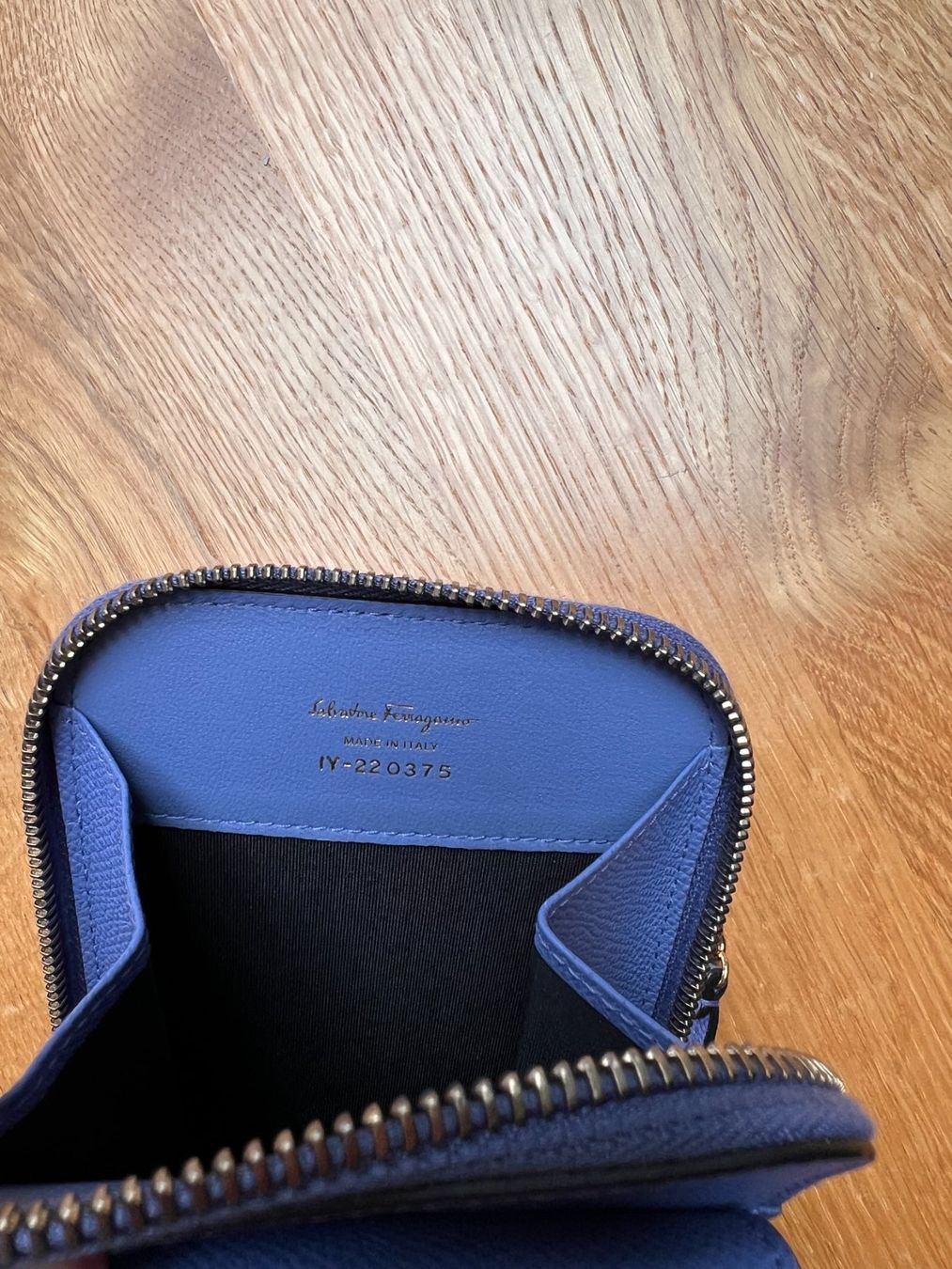 Salvatore Ferragamo Borse da donna: Edle Salvatore Ferragamo Handy Tasche Top Zustand – Usato da Zumikon venduto da jensbehlau81 1