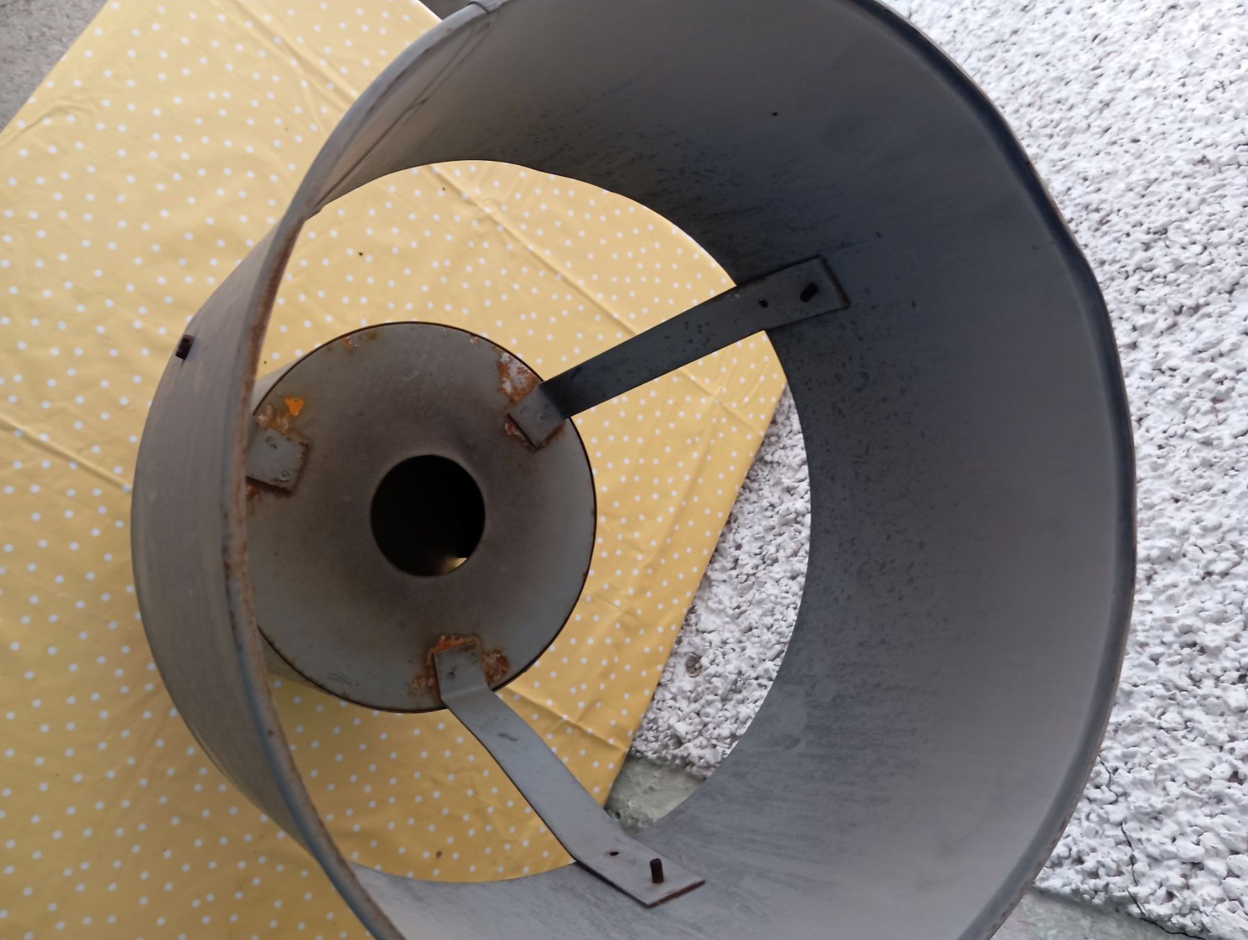 Lampade: Alte Industrie Lampen – Usato da Giswil venduto da Zumdesign 1