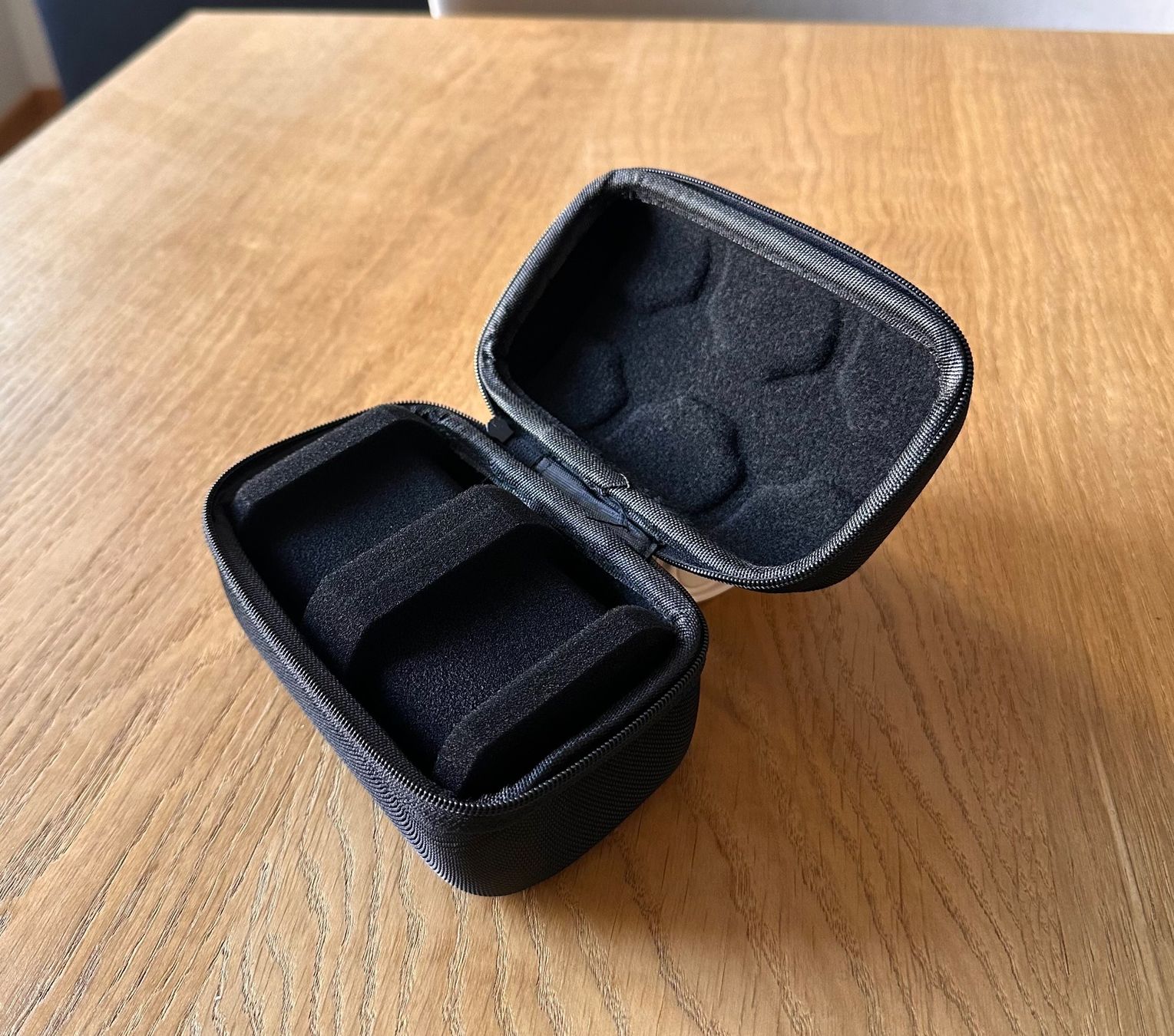 Scatole porta orologi: Uhrenbox für 2 Uhren – Nuovo e nell'imballaggio originale da Solothurn venduto da CaylanK 2