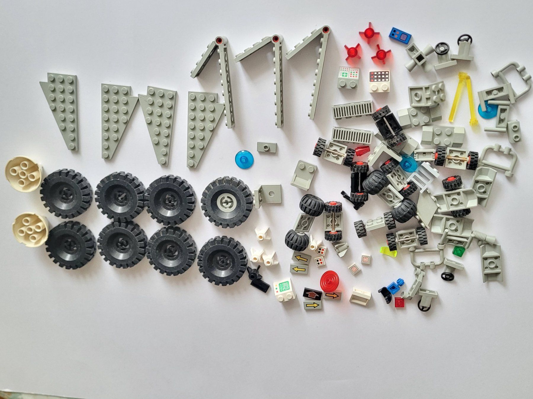 Lego Kit di costruzioni: Lot Lego classic space années 80 – Usato da La Tour-de-Peilz venduto da estelle69 1