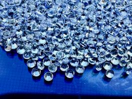 50 St fein brillantgeschliffene Tansanit  -Pointer 1,5 mm