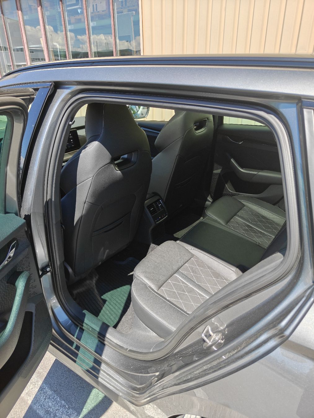 Skoda Autos: Skoda Octavia 2.0l TSI RS – Gebraucht aus Ried b. Kerzers von nic_y5sw 4