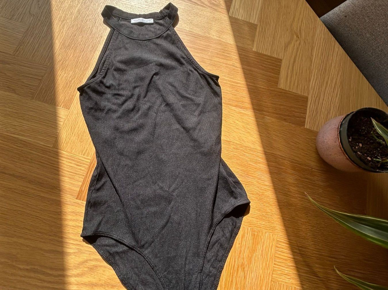 Zara Top: Body Zara – Nuovo (secondo la descrizione) da Zürich venduto da ain_njc7