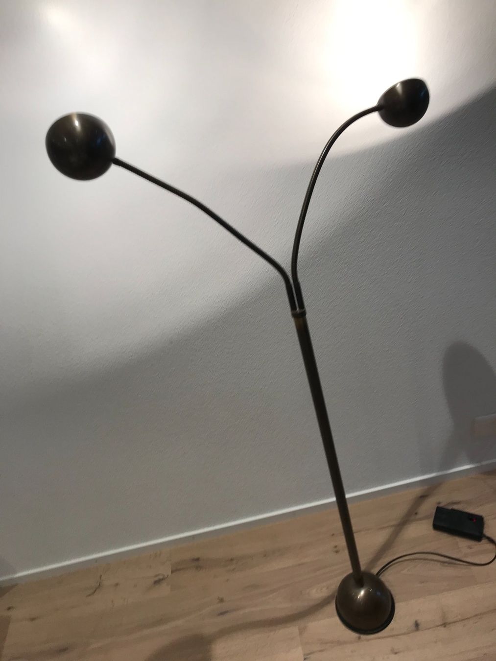 Lampade: Schöner Designklassiker Stehlampe – Usato da Gersau venduto da pd-design-and-art 4
