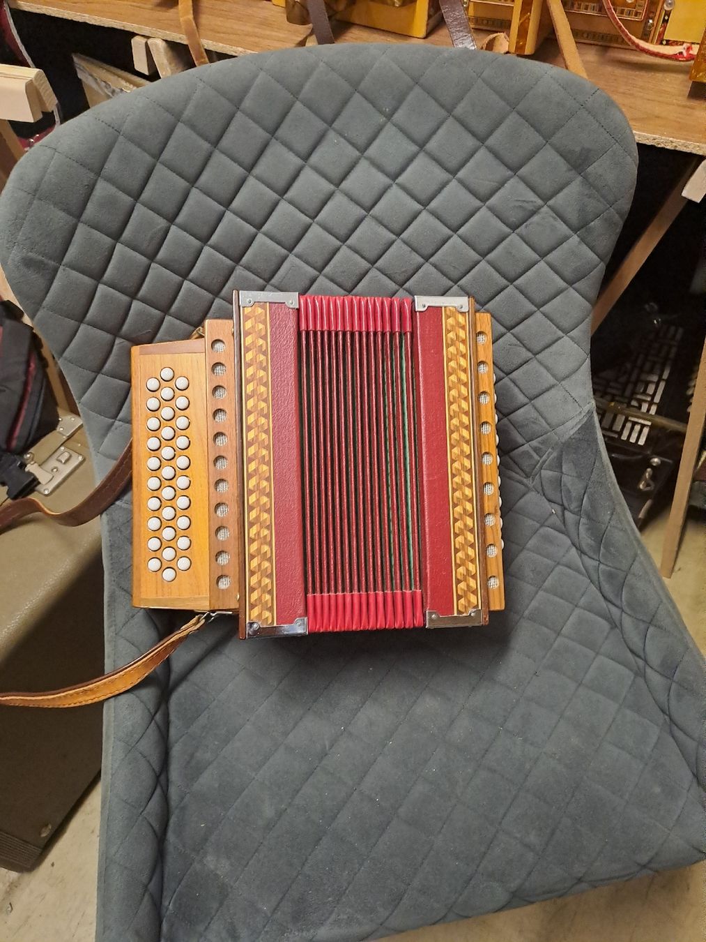 Musikinstrumente: schwyzerorgeli Klein  – Gebraucht aus Villeneuve von BibiVintage 7