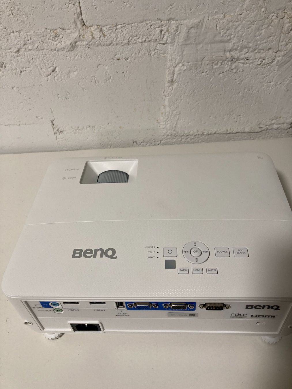 BenQ Proiettori: BENQ Beamer MU613 – Usato da Hinterkappelen venduto da deev 5