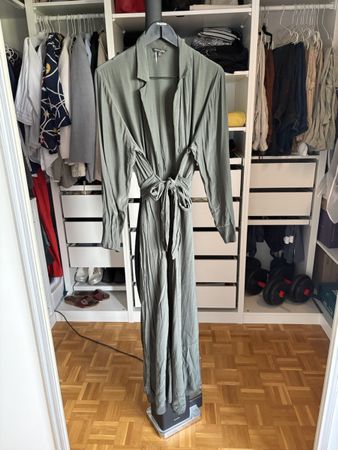 Massimo Dutti Women’s long dress olive condition as new