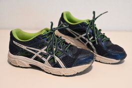 Asics Laufschuhe (Grösse 35.5)