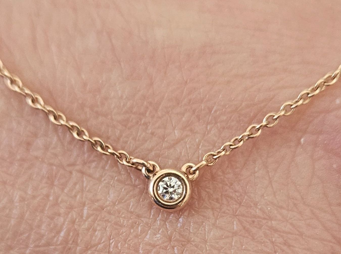 Tiffany & Co. Catenine: Tiffany & Co.Diamond Solitaire Kette 750 Karat Gold NP 1300 – Usato da Binningen venduto da lieblingsstyle 2