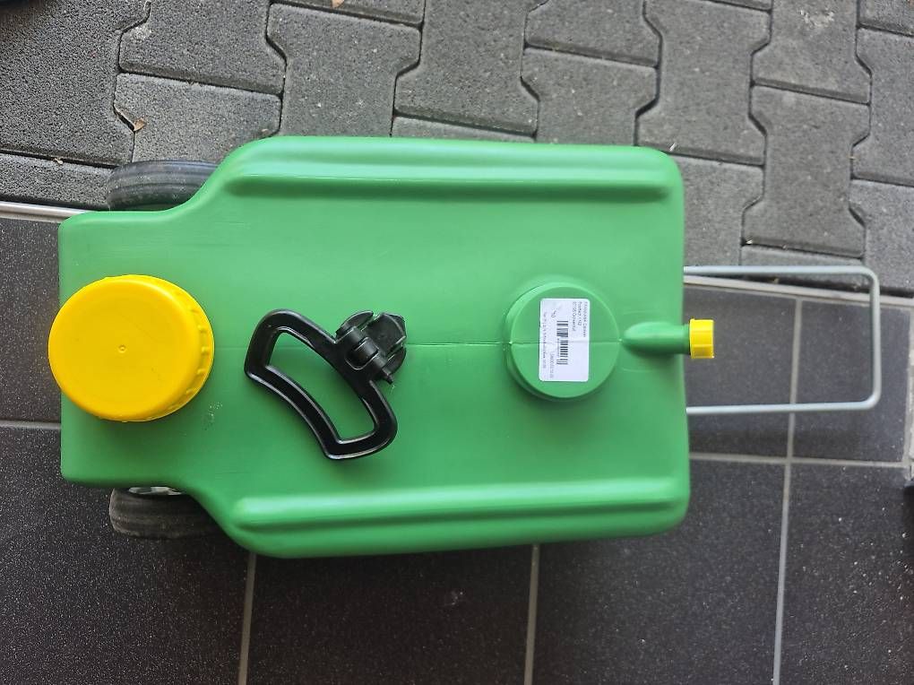 Abbeveratoi e trogoli: Abwassertaxi 25 Liter – Usato da Hüttikon venduto da Gizmo28 2