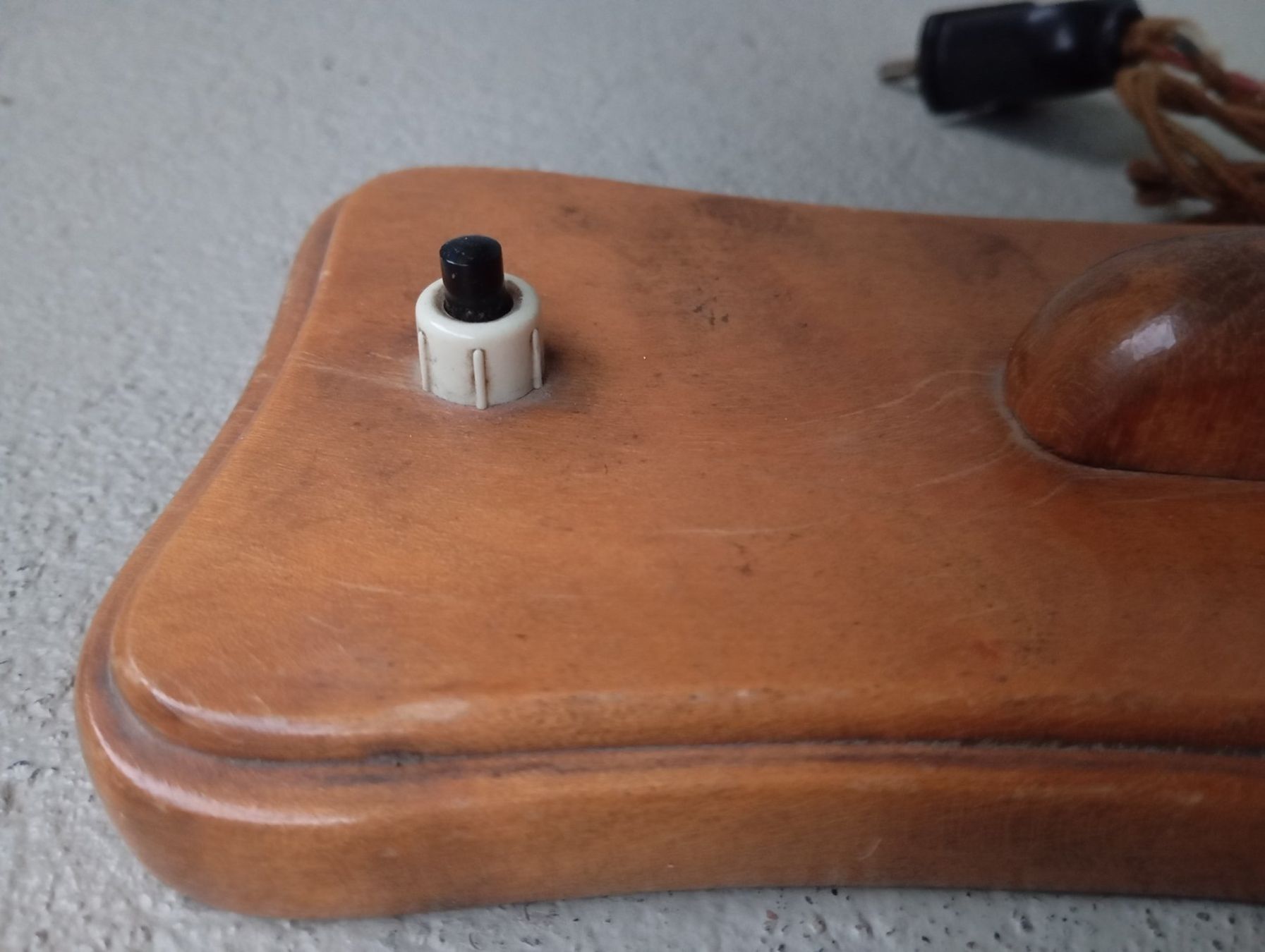 Lampen: Vintage Lampe aus Holz 19cm – Defekt aus Zeneggen von shemesh_ 3