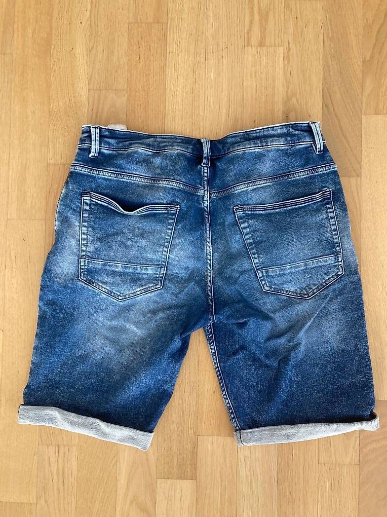 Jeans: Shorts Jeans – Usato da Neuenhof venduto da fiore011 1