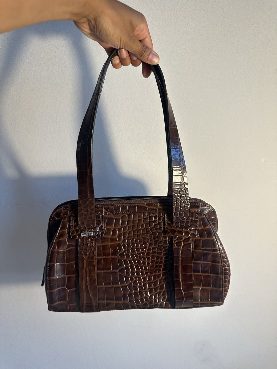 Navyboot Borse da donna: SAC A MAIN MARRON EN IMITATION CROCO - NAVYBOOT – Usato da Yverdon-les-Bains venduto da Laureetlargent