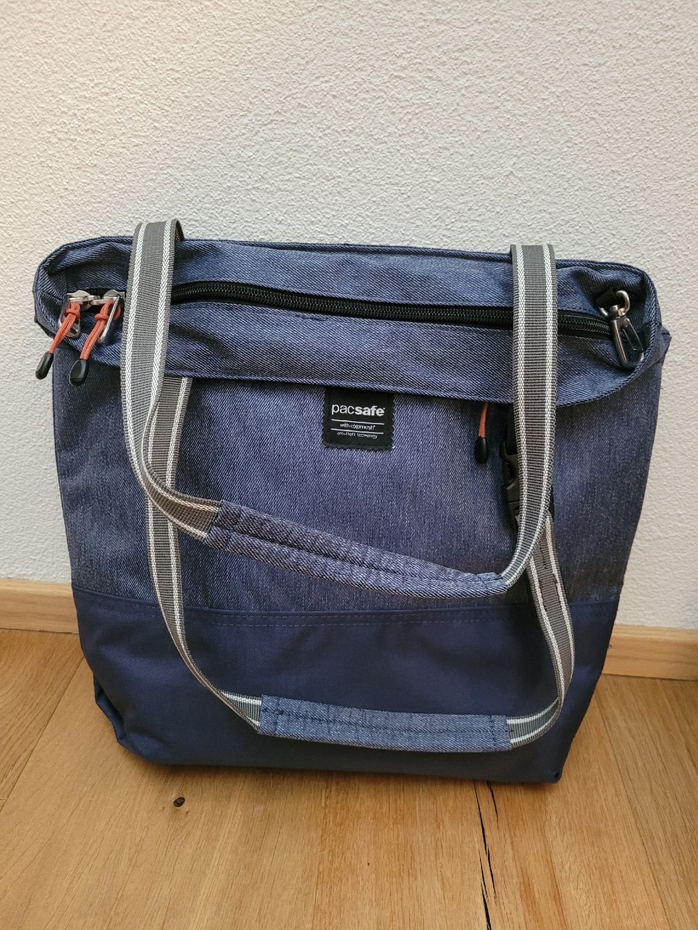 Pacsafe Borse da donna: Pacsafe Sicherheitstasche Damen – Nuovo e nell'imballaggio originale da Bennau venduto da Moonshine_68