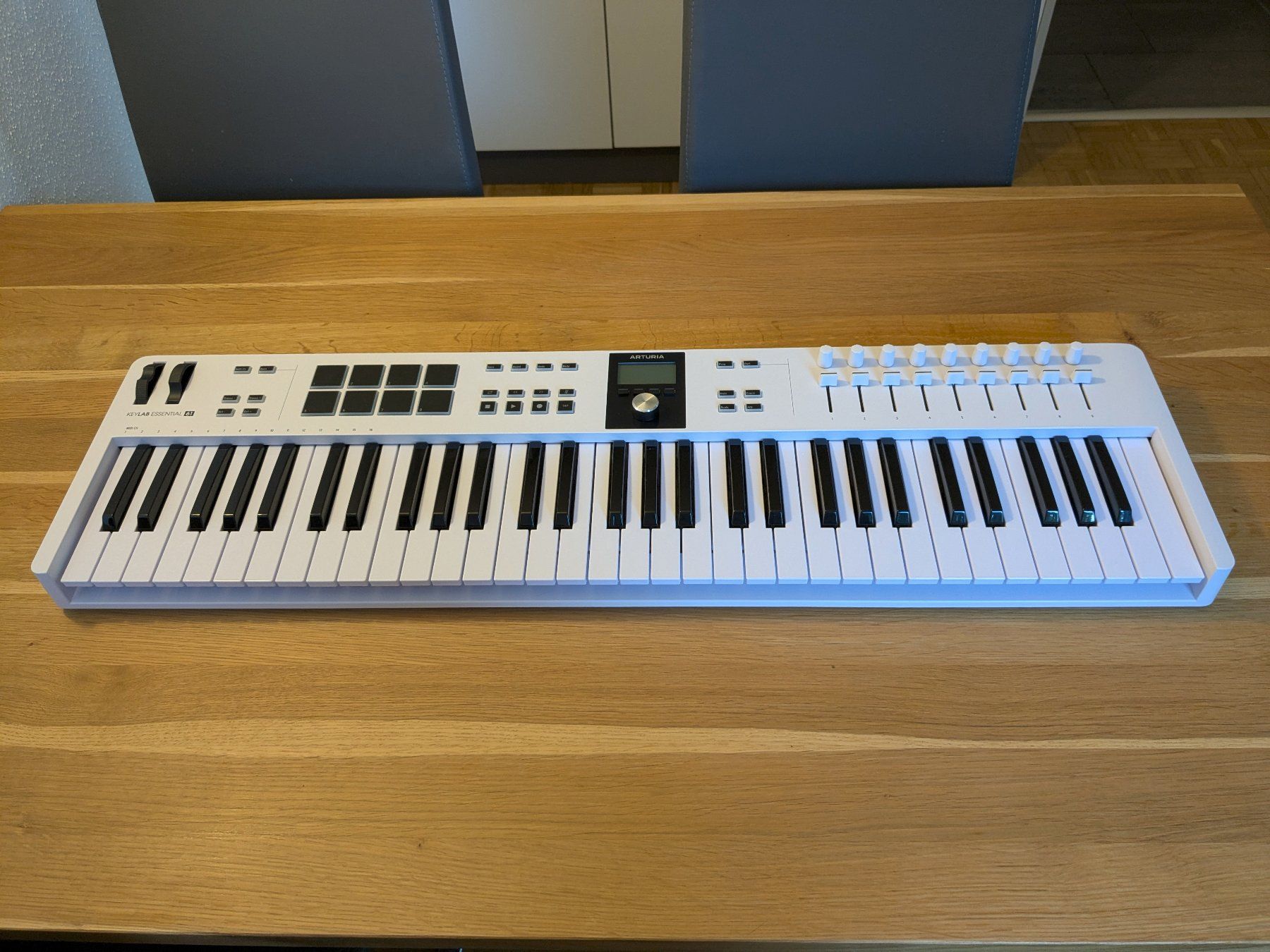 Arturia Strumenti musicali: Arturia KeyLab Essential 61 mk3 MIDI-Keyboard – Nuovo (secondo la descrizione) da Horgen venduto da pat_czw8